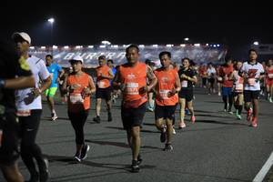 BIB: 0571, 29292
                            <button type="button" onclick="openModal(15277858)" class="btn btn-primary btn-sm float-right btn-popup" data-toggle="modal" data-target=".modal-high-quality">
                        <i class="fas fa-shopping-cart"></i> Add to Cart
                    </button>
                                            <button type="button" onclick="isThisMe(15277858, true)" class="btn btn-success btn-sm float-right btn-popup btn-isme hidden" data-toggle="tooltip" data-placement="bottom" title="นี่คือรูปของคุณใช่ไหม คลิกที่นี่เพื่อเอาเข้าอัลบั้ม">
                        <i class="fas fa-plus"></i> Add to album
                    </button>
                    <button type="button" onclick="isThisMe(15277858, false)" class="btn btn-warning btn-sm float-right btn-popup btn-isnotme hidden">
                        <i class="fas fa-ban"></i> Remove from album
                    </button>