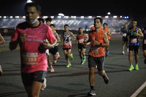 BIB: 20196, 27283
                            <button type="button" onclick="openModal(15272981)" class="btn btn-primary btn-sm float-right btn-popup" data-toggle="modal" data-target=".modal-high-quality">
                        <i class="fas fa-shopping-cart"></i> Add to Cart
                    </button>
                                            <button type="button" onclick="isThisMe(15272981, true)" class="btn btn-success btn-sm float-right btn-popup btn-isme hidden" data-toggle="tooltip" data-placement="bottom" title="นี่คือรูปของคุณใช่ไหม คลิกที่นี่เพื่อเอาเข้าอัลบั้ม">
                        <i class="fas fa-plus"></i> Add to album
                    </button>
                    <button type="button" onclick="isThisMe(15272981, false)" class="btn btn-warning btn-sm float-right btn-popup btn-isnotme hidden">
                        <i class="fas fa-ban"></i> Remove from album
                    </button>