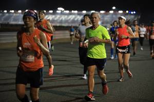 BIB: 4229
                            <button type="button" onclick="openModal(15277010)" class="btn btn-primary btn-sm float-right btn-popup" data-toggle="modal" data-target=".modal-high-quality">
                        <i class="fas fa-shopping-cart"></i> Add to Cart
                    </button>
                                            <button type="button" onclick="isThisMe(15277010, true)" class="btn btn-success btn-sm float-right btn-popup btn-isme hidden" data-toggle="tooltip" data-placement="bottom" title="นี่คือรูปของคุณใช่ไหม คลิกที่นี่เพื่อเอาเข้าอัลบั้ม">
                        <i class="fas fa-plus"></i> Add to album
                    </button>
                    <button type="button" onclick="isThisMe(15277010, false)" class="btn btn-warning btn-sm float-right btn-popup btn-isnotme hidden">
                        <i class="fas fa-ban"></i> Remove from album
                    </button>