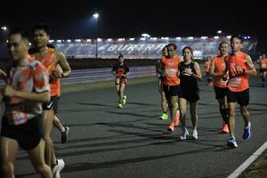 BIB: 32201, 20709, 156
                            <button type="button" onclick="openModal(15274052)" class="btn btn-primary btn-sm float-right btn-popup" data-toggle="modal" data-target=".modal-high-quality">
                        <i class="fas fa-shopping-cart"></i> Add to Cart
                    </button>
                                            <button type="button" onclick="isThisMe(15274052, true)" class="btn btn-success btn-sm float-right btn-popup btn-isme hidden" data-toggle="tooltip" data-placement="bottom" title="นี่คือรูปของคุณใช่ไหม คลิกที่นี่เพื่อเอาเข้าอัลบั้ม">
                        <i class="fas fa-plus"></i> Add to album
                    </button>
                    <button type="button" onclick="isThisMe(15274052, false)" class="btn btn-warning btn-sm float-right btn-popup btn-isnotme hidden">
                        <i class="fas fa-ban"></i> Remove from album
                    </button>