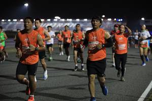 BIB: 2151, 25827
                            <button type="button" onclick="openModal(15277240)" class="btn btn-primary btn-sm float-right btn-popup" data-toggle="modal" data-target=".modal-high-quality">
                        <i class="fas fa-shopping-cart"></i> Add to Cart
                    </button>
                                            <button type="button" onclick="isThisMe(15277240, true)" class="btn btn-success btn-sm float-right btn-popup btn-isme hidden" data-toggle="tooltip" data-placement="bottom" title="นี่คือรูปของคุณใช่ไหม คลิกที่นี่เพื่อเอาเข้าอัลบั้ม">
                        <i class="fas fa-plus"></i> Add to album
                    </button>
                    <button type="button" onclick="isThisMe(15277240, false)" class="btn btn-warning btn-sm float-right btn-popup btn-isnotme hidden">
                        <i class="fas fa-ban"></i> Remove from album
                    </button>