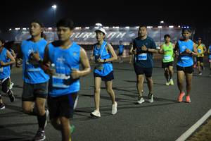 BIB: 0656, 1012
                            <button type="button" onclick="openModal(15176880)" class="btn btn-primary btn-sm float-right btn-popup" data-toggle="modal" data-target=".modal-high-quality">
                        <i class="fas fa-shopping-cart"></i> Add to Cart
                    </button>
                                            <button type="button" onclick="isThisMe(15176880, true)" class="btn btn-success btn-sm float-right btn-popup btn-isme hidden" data-toggle="tooltip" data-placement="bottom" title="นี่คือรูปของคุณใช่ไหม คลิกที่นี่เพื่อเอาเข้าอัลบั้ม">
                        <i class="fas fa-plus"></i> Add to album
                    </button>
                    <button type="button" onclick="isThisMe(15176880, false)" class="btn btn-warning btn-sm float-right btn-popup btn-isnotme hidden">
                        <i class="fas fa-ban"></i> Remove from album
                    </button>