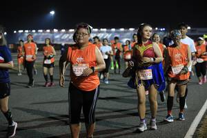 BIB: 226, 23370, 2375
                            <button type="button" onclick="openModal(15294019)" class="btn btn-primary btn-sm float-right btn-popup" data-toggle="modal" data-target=".modal-high-quality">
                        <i class="fas fa-shopping-cart"></i> Add to Cart
                    </button>
                                            <button type="button" onclick="isThisMe(15294019, true)" class="btn btn-success btn-sm float-right btn-popup btn-isme hidden" data-toggle="tooltip" data-placement="bottom" title="นี่คือรูปของคุณใช่ไหม คลิกที่นี่เพื่อเอาเข้าอัลบั้ม">
                        <i class="fas fa-plus"></i> Add to album
                    </button>
                    <button type="button" onclick="isThisMe(15294019, false)" class="btn btn-warning btn-sm float-right btn-popup btn-isnotme hidden">
                        <i class="fas fa-ban"></i> Remove from album
                    </button>