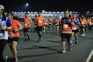 BIB: 4201, 26195, 329, 28962
                            <button type="button" onclick="openModal(15294167)" class="btn btn-primary btn-sm float-right btn-popup" data-toggle="modal" data-target=".modal-high-quality">
                        <i class="fas fa-shopping-cart"></i> Add to Cart
                    </button>
                                            <button type="button" onclick="isThisMe(15294167, true)" class="btn btn-success btn-sm float-right btn-popup btn-isme hidden" data-toggle="tooltip" data-placement="bottom" title="นี่คือรูปของคุณใช่ไหม คลิกที่นี่เพื่อเอาเข้าอัลบั้ม">
                        <i class="fas fa-plus"></i> Add to album
                    </button>
                    <button type="button" onclick="isThisMe(15294167, false)" class="btn btn-warning btn-sm float-right btn-popup btn-isnotme hidden">
                        <i class="fas fa-ban"></i> Remove from album
                    </button>