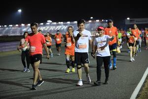 BIB: 2512, 25086, 869, 27875
                            <button type="button" onclick="openModal(15294553)" class="btn btn-primary btn-sm float-right btn-popup" data-toggle="modal" data-target=".modal-high-quality">
                        <i class="fas fa-shopping-cart"></i> Add to Cart
                    </button>
                                            <button type="button" onclick="isThisMe(15294553, true)" class="btn btn-success btn-sm float-right btn-popup btn-isme hidden" data-toggle="tooltip" data-placement="bottom" title="นี่คือรูปของคุณใช่ไหม คลิกที่นี่เพื่อเอาเข้าอัลบั้ม">
                        <i class="fas fa-plus"></i> Add to album
                    </button>
                    <button type="button" onclick="isThisMe(15294553, false)" class="btn btn-warning btn-sm float-right btn-popup btn-isnotme hidden">
                        <i class="fas fa-ban"></i> Remove from album
                    </button>