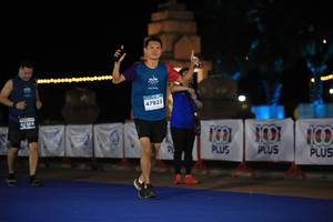 BIB: 47923, 100
                            <button type="button" onclick="openModal(15110215)" class="btn btn-primary btn-sm float-right btn-popup" data-toggle="modal" data-target=".modal-high-quality">
                        <i class="fas fa-shopping-cart"></i> Add to Cart
                    </button>
                                            <button type="button" onclick="isThisMe(15110215, true)" class="btn btn-success btn-sm float-right btn-popup btn-isme hidden" data-toggle="tooltip" data-placement="bottom" title="นี่คือรูปของคุณใช่ไหม คลิกที่นี่เพื่อเอาเข้าอัลบั้ม">
                        <i class="fas fa-plus"></i> Add to album
                    </button>
                    <button type="button" onclick="isThisMe(15110215, false)" class="btn btn-warning btn-sm float-right btn-popup btn-isnotme hidden">
                        <i class="fas fa-ban"></i> Remove from album
                    </button>