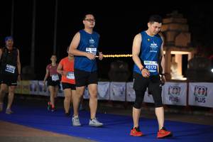 BIB: 45175, 45552, 427
                            <button type="button" onclick="openModal(15094594)" class="btn btn-primary btn-sm float-right btn-popup" data-toggle="modal" data-target=".modal-high-quality">
                        <i class="fas fa-shopping-cart"></i> Add to Cart
                    </button>
                                            <button type="button" onclick="isThisMe(15094594, true)" class="btn btn-success btn-sm float-right btn-popup btn-isme hidden" data-toggle="tooltip" data-placement="bottom" title="นี่คือรูปของคุณใช่ไหม คลิกที่นี่เพื่อเอาเข้าอัลบั้ม">
                        <i class="fas fa-plus"></i> Add to album
                    </button>
                    <button type="button" onclick="isThisMe(15094594, false)" class="btn btn-warning btn-sm float-right btn-popup btn-isnotme hidden">
                        <i class="fas fa-ban"></i> Remove from album
                    </button>