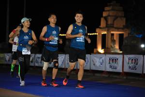 BIB: 40857, 41011, 45247
                            <button type="button" onclick="openModal(15108599)" class="btn btn-primary btn-sm float-right btn-popup" data-toggle="modal" data-target=".modal-high-quality">
                        <i class="fas fa-shopping-cart"></i> Add to Cart
                    </button>
                                            <button type="button" onclick="isThisMe(15108599, true)" class="btn btn-success btn-sm float-right btn-popup btn-isme hidden" data-toggle="tooltip" data-placement="bottom" title="นี่คือรูปของคุณใช่ไหม คลิกที่นี่เพื่อเอาเข้าอัลบั้ม">
                        <i class="fas fa-plus"></i> Add to album
                    </button>
                    <button type="button" onclick="isThisMe(15108599, false)" class="btn btn-warning btn-sm float-right btn-popup btn-isnotme hidden">
                        <i class="fas fa-ban"></i> Remove from album
                    </button>