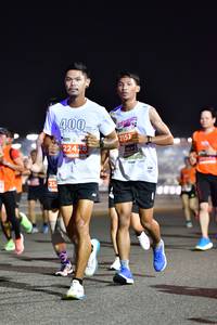 BIB: 400, 2157, 22428
                            <button type="button" onclick="openModal(14451269)" class="btn btn-primary btn-sm float-right btn-popup" data-toggle="modal" data-target=".modal-high-quality">
                        <i class="fas fa-shopping-cart"></i> Add to Cart
                    </button>
                                            <button type="button" onclick="isThisMe(14451269, true)" class="btn btn-success btn-sm float-right btn-popup btn-isme hidden" data-toggle="tooltip" data-placement="bottom" title="นี่คือรูปของคุณใช่ไหม คลิกที่นี่เพื่อเอาเข้าอัลบั้ม">
                        <i class="fas fa-plus"></i> Add to album
                    </button>
                    <button type="button" onclick="isThisMe(14451269, false)" class="btn btn-warning btn-sm float-right btn-popup btn-isnotme hidden">
                        <i class="fas fa-ban"></i> Remove from album
                    </button>