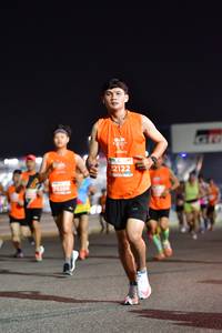 BIB: 2122
                            <button type="button" onclick="openModal(14450925)" class="btn btn-primary btn-sm float-right btn-popup" data-toggle="modal" data-target=".modal-high-quality">
                        <i class="fas fa-shopping-cart"></i> Add to Cart
                    </button>
                                            <button type="button" onclick="isThisMe(14450925, true)" class="btn btn-success btn-sm float-right btn-popup btn-isme hidden" data-toggle="tooltip" data-placement="bottom" title="นี่คือรูปของคุณใช่ไหม คลิกที่นี่เพื่อเอาเข้าอัลบั้ม">
                        <i class="fas fa-plus"></i> Add to album
                    </button>
                    <button type="button" onclick="isThisMe(14450925, false)" class="btn btn-warning btn-sm float-right btn-popup btn-isnotme hidden">
                        <i class="fas fa-ban"></i> Remove from album
                    </button>