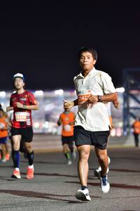 BIB: 2142
                            <button type="button" onclick="openModal(14448199)" class="btn btn-primary btn-sm float-right btn-popup" data-toggle="modal" data-target=".modal-high-quality">
                        <i class="fas fa-shopping-cart"></i> Add to Cart
                    </button>
                                            <button type="button" onclick="isThisMe(14448199, true)" class="btn btn-success btn-sm float-right btn-popup btn-isme hidden" data-toggle="tooltip" data-placement="bottom" title="นี่คือรูปของคุณใช่ไหม คลิกที่นี่เพื่อเอาเข้าอัลบั้ม">
                        <i class="fas fa-plus"></i> Add to album
                    </button>
                    <button type="button" onclick="isThisMe(14448199, false)" class="btn btn-warning btn-sm float-right btn-popup btn-isnotme hidden">
                        <i class="fas fa-ban"></i> Remove from album
                    </button>