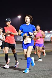 BIB: 025, 284
                            <button type="button" onclick="openModal(14468970)" class="btn btn-primary btn-sm float-right btn-popup" data-toggle="modal" data-target=".modal-high-quality">
                        <i class="fas fa-shopping-cart"></i> Add to Cart
                    </button>
                                            <button type="button" onclick="isThisMe(14468970, true)" class="btn btn-success btn-sm float-right btn-popup btn-isme hidden" data-toggle="tooltip" data-placement="bottom" title="นี่คือรูปของคุณใช่ไหม คลิกที่นี่เพื่อเอาเข้าอัลบั้ม">
                        <i class="fas fa-plus"></i> Add to album
                    </button>
                    <button type="button" onclick="isThisMe(14468970, false)" class="btn btn-warning btn-sm float-right btn-popup btn-isnotme hidden">
                        <i class="fas fa-ban"></i> Remove from album
                    </button>