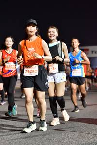 BIB: 25266, 29280, 8334, 2799
                            <button type="button" onclick="openModal(14493194)" class="btn btn-primary btn-sm float-right btn-popup" data-toggle="modal" data-target=".modal-high-quality">
                        <i class="fas fa-shopping-cart"></i> Add to Cart
                    </button>
                                            <button type="button" onclick="isThisMe(14493194, true)" class="btn btn-success btn-sm float-right btn-popup btn-isme hidden" data-toggle="tooltip" data-placement="bottom" title="นี่คือรูปของคุณใช่ไหม คลิกที่นี่เพื่อเอาเข้าอัลบั้ม">
                        <i class="fas fa-plus"></i> Add to album
                    </button>
                    <button type="button" onclick="isThisMe(14493194, false)" class="btn btn-warning btn-sm float-right btn-popup btn-isnotme hidden">
                        <i class="fas fa-ban"></i> Remove from album
                    </button>