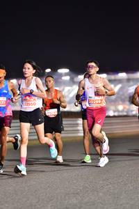 BIB: 22950, 20299, 260
                            <button type="button" onclick="openModal(14430396)" class="btn btn-primary btn-sm float-right btn-popup" data-toggle="modal" data-target=".modal-high-quality">
                        <i class="fas fa-shopping-cart"></i> Add to Cart
                    </button>
                                            <button type="button" onclick="isThisMe(14430396, true)" class="btn btn-success btn-sm float-right btn-popup btn-isme hidden" data-toggle="tooltip" data-placement="bottom" title="นี่คือรูปของคุณใช่ไหม คลิกที่นี่เพื่อเอาเข้าอัลบั้ม">
                        <i class="fas fa-plus"></i> Add to album
                    </button>
                    <button type="button" onclick="isThisMe(14430396, false)" class="btn btn-warning btn-sm float-right btn-popup btn-isnotme hidden">
                        <i class="fas fa-ban"></i> Remove from album
                    </button>