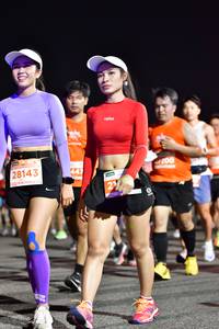 BIB: 28143, 200
                            <button type="button" onclick="openModal(14490172)" class="btn btn-primary btn-sm float-right btn-popup" data-toggle="modal" data-target=".modal-high-quality">
                        <i class="fas fa-shopping-cart"></i> Add to Cart
                    </button>
                                            <button type="button" onclick="isThisMe(14490172, true)" class="btn btn-success btn-sm float-right btn-popup btn-isme hidden" data-toggle="tooltip" data-placement="bottom" title="นี่คือรูปของคุณใช่ไหม คลิกที่นี่เพื่อเอาเข้าอัลบั้ม">
                        <i class="fas fa-plus"></i> Add to album
                    </button>
                    <button type="button" onclick="isThisMe(14490172, false)" class="btn btn-warning btn-sm float-right btn-popup btn-isnotme hidden">
                        <i class="fas fa-ban"></i> Remove from album
                    </button>