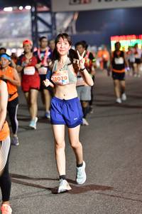 BIB: 28079
                            <button type="button" onclick="openModal(14701858)" class="btn btn-primary btn-sm float-right btn-popup" data-toggle="modal" data-target=".modal-high-quality">
                        <i class="fas fa-shopping-cart"></i> Add to Cart
                    </button>
                                            <button type="button" onclick="isThisMe(14701858, true)" class="btn btn-success btn-sm float-right btn-popup btn-isme hidden" data-toggle="tooltip" data-placement="bottom" title="นี่คือรูปของคุณใช่ไหม คลิกที่นี่เพื่อเอาเข้าอัลบั้ม">
                        <i class="fas fa-plus"></i> Add to album
                    </button>
                    <button type="button" onclick="isThisMe(14701858, false)" class="btn btn-warning btn-sm float-right btn-popup btn-isnotme hidden">
                        <i class="fas fa-ban"></i> Remove from album
                    </button>