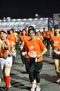 BIB: 2916, 91219
                            <button type="button" onclick="openModal(14673648)" class="btn btn-primary btn-sm float-right btn-popup" data-toggle="modal" data-target=".modal-high-quality">
                        <i class="fas fa-shopping-cart"></i> Add to Cart
                    </button>
                                            <button type="button" onclick="isThisMe(14673648, true)" class="btn btn-success btn-sm float-right btn-popup btn-isme hidden" data-toggle="tooltip" data-placement="bottom" title="นี่คือรูปของคุณใช่ไหม คลิกที่นี่เพื่อเอาเข้าอัลบั้ม">
                        <i class="fas fa-plus"></i> Add to album
                    </button>
                    <button type="button" onclick="isThisMe(14673648, false)" class="btn btn-warning btn-sm float-right btn-popup btn-isnotme hidden">
                        <i class="fas fa-ban"></i> Remove from album
                    </button>