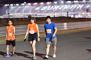 BIB: 92215, 23161, 5168
                            <button type="button" onclick="openModal(14717719)" class="btn btn-primary btn-sm float-right btn-popup" data-toggle="modal" data-target=".modal-high-quality">
                        <i class="fas fa-shopping-cart"></i> Add to Cart
                    </button>
                                            <button type="button" onclick="isThisMe(14717719, true)" class="btn btn-success btn-sm float-right btn-popup btn-isme hidden" data-toggle="tooltip" data-placement="bottom" title="นี่คือรูปของคุณใช่ไหม คลิกที่นี่เพื่อเอาเข้าอัลบั้ม">
                        <i class="fas fa-plus"></i> Add to album
                    </button>
                    <button type="button" onclick="isThisMe(14717719, false)" class="btn btn-warning btn-sm float-right btn-popup btn-isnotme hidden">
                        <i class="fas fa-ban"></i> Remove from album
                    </button>