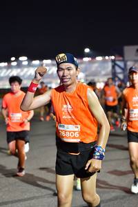 BIB: 26806
                            <button type="button" onclick="openModal(14680882)" class="btn btn-primary btn-sm float-right btn-popup" data-toggle="modal" data-target=".modal-high-quality">
                        <i class="fas fa-shopping-cart"></i> Add to Cart
                    </button>
                                            <button type="button" onclick="isThisMe(14680882, true)" class="btn btn-success btn-sm float-right btn-popup btn-isme hidden" data-toggle="tooltip" data-placement="bottom" title="นี่คือรูปของคุณใช่ไหม คลิกที่นี่เพื่อเอาเข้าอัลบั้ม">
                        <i class="fas fa-plus"></i> Add to album
                    </button>
                    <button type="button" onclick="isThisMe(14680882, false)" class="btn btn-warning btn-sm float-right btn-popup btn-isnotme hidden">
                        <i class="fas fa-ban"></i> Remove from album
                    </button>