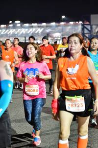 BIB: 28088, 28723
                            <button type="button" onclick="openModal(14674075)" class="btn btn-primary btn-sm float-right btn-popup" data-toggle="modal" data-target=".modal-high-quality">
                        <i class="fas fa-shopping-cart"></i> Add to Cart
                    </button>
                                            <button type="button" onclick="isThisMe(14674075, true)" class="btn btn-success btn-sm float-right btn-popup btn-isme hidden" data-toggle="tooltip" data-placement="bottom" title="นี่คือรูปของคุณใช่ไหม คลิกที่นี่เพื่อเอาเข้าอัลบั้ม">
                        <i class="fas fa-plus"></i> Add to album
                    </button>
                    <button type="button" onclick="isThisMe(14674075, false)" class="btn btn-warning btn-sm float-right btn-popup btn-isnotme hidden">
                        <i class="fas fa-ban"></i> Remove from album
                    </button>