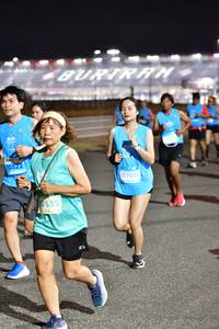 BIB: 10522, 11700, 535
                            <button type="button" onclick="openModal(14880650)" class="btn btn-primary btn-sm float-right btn-popup" data-toggle="modal" data-target=".modal-high-quality">
                        <i class="fas fa-shopping-cart"></i> Add to Cart
                    </button>
                                            <button type="button" onclick="isThisMe(14880650, true)" class="btn btn-success btn-sm float-right btn-popup btn-isme hidden" data-toggle="tooltip" data-placement="bottom" title="นี่คือรูปของคุณใช่ไหม คลิกที่นี่เพื่อเอาเข้าอัลบั้ม">
                        <i class="fas fa-plus"></i> Add to album
                    </button>
                    <button type="button" onclick="isThisMe(14880650, false)" class="btn btn-warning btn-sm float-right btn-popup btn-isnotme hidden">
                        <i class="fas fa-ban"></i> Remove from album
                    </button>