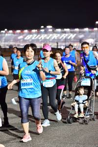 BIB: 95524, 15392, 11465
                            <button type="button" onclick="openModal(14899067)" class="btn btn-primary btn-sm float-right btn-popup" data-toggle="modal" data-target=".modal-high-quality">
                        <i class="fas fa-shopping-cart"></i> Add to Cart
                    </button>
                                            <button type="button" onclick="isThisMe(14899067, true)" class="btn btn-success btn-sm float-right btn-popup btn-isme hidden" data-toggle="tooltip" data-placement="bottom" title="นี่คือรูปของคุณใช่ไหม คลิกที่นี่เพื่อเอาเข้าอัลบั้ม">
                        <i class="fas fa-plus"></i> Add to album
                    </button>
                    <button type="button" onclick="isThisMe(14899067, false)" class="btn btn-warning btn-sm float-right btn-popup btn-isnotme hidden">
                        <i class="fas fa-ban"></i> Remove from album
                    </button>