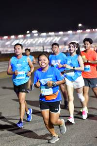 BIB: 0968, 202, 79109
                            <button type="button" onclick="openModal(14875549)" class="btn btn-primary btn-sm float-right btn-popup" data-toggle="modal" data-target=".modal-high-quality">
                        <i class="fas fa-shopping-cart"></i> Add to Cart
                    </button>
                                            <button type="button" onclick="isThisMe(14875549, true)" class="btn btn-success btn-sm float-right btn-popup btn-isme hidden" data-toggle="tooltip" data-placement="bottom" title="นี่คือรูปของคุณใช่ไหม คลิกที่นี่เพื่อเอาเข้าอัลบั้ม">
                        <i class="fas fa-plus"></i> Add to album
                    </button>
                    <button type="button" onclick="isThisMe(14875549, false)" class="btn btn-warning btn-sm float-right btn-popup btn-isnotme hidden">
                        <i class="fas fa-ban"></i> Remove from album
                    </button>