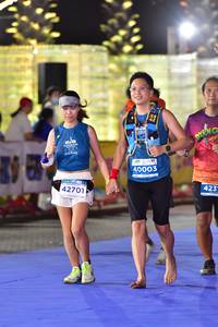 BIB: 40003, 423, 42701
                            <button type="button" onclick="openModal(15107080)" class="btn btn-primary btn-sm float-right btn-popup" data-toggle="modal" data-target=".modal-high-quality">
                        <i class="fas fa-shopping-cart"></i> Add to Cart
                    </button>
                                            <button type="button" onclick="isThisMe(15107080, true)" class="btn btn-success btn-sm float-right btn-popup btn-isme hidden" data-toggle="tooltip" data-placement="bottom" title="นี่คือรูปของคุณใช่ไหม คลิกที่นี่เพื่อเอาเข้าอัลบั้ม">
                        <i class="fas fa-plus"></i> Add to album
                    </button>
                    <button type="button" onclick="isThisMe(15107080, false)" class="btn btn-warning btn-sm float-right btn-popup btn-isnotme hidden">
                        <i class="fas fa-ban"></i> Remove from album
                    </button>