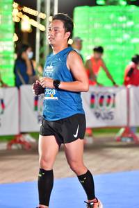 BIB: 7328
                            <button type="button" onclick="openModal(15116423)" class="btn btn-primary btn-sm float-right btn-popup" data-toggle="modal" data-target=".modal-high-quality">
                        <i class="fas fa-shopping-cart"></i> Add to Cart
                    </button>
                                            <button type="button" onclick="isThisMe(15116423, true)" class="btn btn-success btn-sm float-right btn-popup btn-isme hidden" data-toggle="tooltip" data-placement="bottom" title="นี่คือรูปของคุณใช่ไหม คลิกที่นี่เพื่อเอาเข้าอัลบั้ม">
                        <i class="fas fa-plus"></i> Add to album
                    </button>
                    <button type="button" onclick="isThisMe(15116423, false)" class="btn btn-warning btn-sm float-right btn-popup btn-isnotme hidden">
                        <i class="fas fa-ban"></i> Remove from album
                    </button>