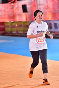 BIB: 29462
                            <button type="button" onclick="openModal(15105074)" class="btn btn-primary btn-sm float-right btn-popup" data-toggle="modal" data-target=".modal-high-quality">
                        <i class="fas fa-shopping-cart"></i> Add to Cart
                    </button>
                                            <button type="button" onclick="isThisMe(15105074, true)" class="btn btn-success btn-sm float-right btn-popup btn-isme hidden" data-toggle="tooltip" data-placement="bottom" title="นี่คือรูปของคุณใช่ไหม คลิกที่นี่เพื่อเอาเข้าอัลบั้ม">
                        <i class="fas fa-plus"></i> Add to album
                    </button>
                    <button type="button" onclick="isThisMe(15105074, false)" class="btn btn-warning btn-sm float-right btn-popup btn-isnotme hidden">
                        <i class="fas fa-ban"></i> Remove from album
                    </button>