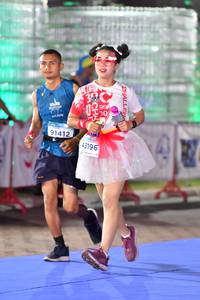 BIB: 91412, 43196
                            <button type="button" onclick="openModal(15119052)" class="btn btn-primary btn-sm float-right btn-popup" data-toggle="modal" data-target=".modal-high-quality">
                        <i class="fas fa-shopping-cart"></i> Add to Cart
                    </button>
                                            <button type="button" onclick="isThisMe(15119052, true)" class="btn btn-success btn-sm float-right btn-popup btn-isme hidden" data-toggle="tooltip" data-placement="bottom" title="นี่คือรูปของคุณใช่ไหม คลิกที่นี่เพื่อเอาเข้าอัลบั้ม">
                        <i class="fas fa-plus"></i> Add to album
                    </button>
                    <button type="button" onclick="isThisMe(15119052, false)" class="btn btn-warning btn-sm float-right btn-popup btn-isnotme hidden">
                        <i class="fas fa-ban"></i> Remove from album
                    </button>