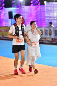 BIB: 27057, 29370
                            <button type="button" onclick="openModal(15082676)" class="btn btn-primary btn-sm float-right btn-popup" data-toggle="modal" data-target=".modal-high-quality">
                        <i class="fas fa-shopping-cart"></i> Add to Cart
                    </button>
                                            <button type="button" onclick="isThisMe(15082676, true)" class="btn btn-success btn-sm float-right btn-popup btn-isme hidden" data-toggle="tooltip" data-placement="bottom" title="นี่คือรูปของคุณใช่ไหม คลิกที่นี่เพื่อเอาเข้าอัลบั้ม">
                        <i class="fas fa-plus"></i> Add to album
                    </button>
                    <button type="button" onclick="isThisMe(15082676, false)" class="btn btn-warning btn-sm float-right btn-popup btn-isnotme hidden">
                        <i class="fas fa-ban"></i> Remove from album
                    </button>