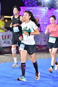 BIB: 0208, 4810, 402
                            <button type="button" onclick="openModal(15091802)" class="btn btn-primary btn-sm float-right btn-popup" data-toggle="modal" data-target=".modal-high-quality">
                        <i class="fas fa-shopping-cart"></i> Add to Cart
                    </button>
                                            <button type="button" onclick="isThisMe(15091802, true)" class="btn btn-success btn-sm float-right btn-popup btn-isme hidden" data-toggle="tooltip" data-placement="bottom" title="นี่คือรูปของคุณใช่ไหม คลิกที่นี่เพื่อเอาเข้าอัลบั้ม">
                        <i class="fas fa-plus"></i> Add to album
                    </button>
                    <button type="button" onclick="isThisMe(15091802, false)" class="btn btn-warning btn-sm float-right btn-popup btn-isnotme hidden">
                        <i class="fas fa-ban"></i> Remove from album
                    </button>