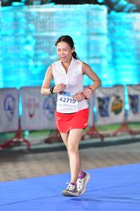 BIB: 42719
                            <button type="button" onclick="openModal(15091019)" class="btn btn-primary btn-sm float-right btn-popup" data-toggle="modal" data-target=".modal-high-quality">
                        <i class="fas fa-shopping-cart"></i> Add to Cart
                    </button>
                                            <button type="button" onclick="isThisMe(15091019, true)" class="btn btn-success btn-sm float-right btn-popup btn-isme hidden" data-toggle="tooltip" data-placement="bottom" title="นี่คือรูปของคุณใช่ไหม คลิกที่นี่เพื่อเอาเข้าอัลบั้ม">
                        <i class="fas fa-plus"></i> Add to album
                    </button>
                    <button type="button" onclick="isThisMe(15091019, false)" class="btn btn-warning btn-sm float-right btn-popup btn-isnotme hidden">
                        <i class="fas fa-ban"></i> Remove from album
                    </button>