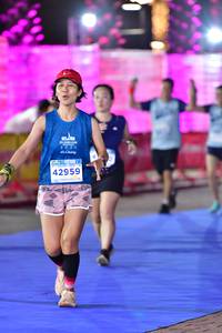 BIB: 2021, 42959
                            <button type="button" onclick="openModal(15094157)" class="btn btn-primary btn-sm float-right btn-popup" data-toggle="modal" data-target=".modal-high-quality">
                        <i class="fas fa-shopping-cart"></i> Add to Cart
                    </button>
                                            <button type="button" onclick="isThisMe(15094157, true)" class="btn btn-success btn-sm float-right btn-popup btn-isme hidden" data-toggle="tooltip" data-placement="bottom" title="นี่คือรูปของคุณใช่ไหม คลิกที่นี่เพื่อเอาเข้าอัลบั้ม">
                        <i class="fas fa-plus"></i> Add to album
                    </button>
                    <button type="button" onclick="isThisMe(15094157, false)" class="btn btn-warning btn-sm float-right btn-popup btn-isnotme hidden">
                        <i class="fas fa-ban"></i> Remove from album
                    </button>