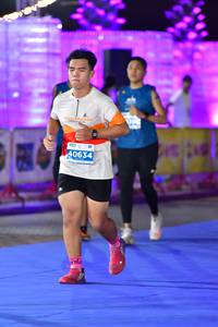 BIB: 40634
                            <button type="button" onclick="openModal(15082227)" class="btn btn-primary btn-sm float-right btn-popup" data-toggle="modal" data-target=".modal-high-quality">
                        <i class="fas fa-shopping-cart"></i> Add to Cart
                    </button>
                                            <button type="button" onclick="isThisMe(15082227, true)" class="btn btn-success btn-sm float-right btn-popup btn-isme hidden" data-toggle="tooltip" data-placement="bottom" title="นี่คือรูปของคุณใช่ไหม คลิกที่นี่เพื่อเอาเข้าอัลบั้ม">
                        <i class="fas fa-plus"></i> Add to album
                    </button>
                    <button type="button" onclick="isThisMe(15082227, false)" class="btn btn-warning btn-sm float-right btn-popup btn-isnotme hidden">
                        <i class="fas fa-ban"></i> Remove from album
                    </button>