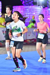 BIB: 410, 402
                            <button type="button" onclick="openModal(15091829)" class="btn btn-primary btn-sm float-right btn-popup" data-toggle="modal" data-target=".modal-high-quality">
                        <i class="fas fa-shopping-cart"></i> Add to Cart
                    </button>
                                            <button type="button" onclick="isThisMe(15091829, true)" class="btn btn-success btn-sm float-right btn-popup btn-isme hidden" data-toggle="tooltip" data-placement="bottom" title="นี่คือรูปของคุณใช่ไหม คลิกที่นี่เพื่อเอาเข้าอัลบั้ม">
                        <i class="fas fa-plus"></i> Add to album
                    </button>
                    <button type="button" onclick="isThisMe(15091829, false)" class="btn btn-warning btn-sm float-right btn-popup btn-isnotme hidden">
                        <i class="fas fa-ban"></i> Remove from album
                    </button>