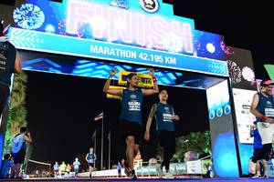 BIB: 42195, 195, 310, 4192, 40782, 000, 4014
                            <button type="button" onclick="openModal(14238633)" class="btn btn-primary btn-sm float-right btn-popup" data-toggle="modal" data-target=".modal-high-quality">
                        <i class="fas fa-shopping-cart"></i> Add to Cart
                    </button>
                                            <button type="button" onclick="isThisMe(14238633, true)" class="btn btn-success btn-sm float-right btn-popup btn-isme hidden" data-toggle="tooltip" data-placement="bottom" title="นี่คือรูปของคุณใช่ไหม คลิกที่นี่เพื่อเอาเข้าอัลบั้ม">
                        <i class="fas fa-plus"></i> Add to album
                    </button>
                    <button type="button" onclick="isThisMe(14238633, false)" class="btn btn-warning btn-sm float-right btn-popup btn-isnotme hidden">
                        <i class="fas fa-ban"></i> Remove from album
                    </button>
