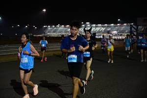 BIB: 4003, 76105, 13671
                            <button type="button" onclick="openModal(14093571)" class="btn btn-primary btn-sm float-right btn-popup" data-toggle="modal" data-target=".modal-high-quality">
                        <i class="fas fa-shopping-cart"></i> Add to Cart
                    </button>
                                            <button type="button" onclick="isThisMe(14093571, true)" class="btn btn-success btn-sm float-right btn-popup btn-isme hidden" data-toggle="tooltip" data-placement="bottom" title="นี่คือรูปของคุณใช่ไหม คลิกที่นี่เพื่อเอาเข้าอัลบั้ม">
                        <i class="fas fa-plus"></i> Add to album
                    </button>
                    <button type="button" onclick="isThisMe(14093571, false)" class="btn btn-warning btn-sm float-right btn-popup btn-isnotme hidden">
                        <i class="fas fa-ban"></i> Remove from album
                    </button>