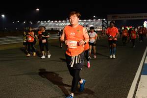 BIB: 5280
                            <button type="button" onclick="openModal(14082041)" class="btn btn-primary btn-sm float-right btn-popup" data-toggle="modal" data-target=".modal-high-quality">
                        <i class="fas fa-shopping-cart"></i> Add to Cart
                    </button>
                                            <button type="button" onclick="isThisMe(14082041, true)" class="btn btn-success btn-sm float-right btn-popup btn-isme hidden" data-toggle="tooltip" data-placement="bottom" title="นี่คือรูปของคุณใช่ไหม คลิกที่นี่เพื่อเอาเข้าอัลบั้ม">
                        <i class="fas fa-plus"></i> Add to album
                    </button>
                    <button type="button" onclick="isThisMe(14082041, false)" class="btn btn-warning btn-sm float-right btn-popup btn-isnotme hidden">
                        <i class="fas fa-ban"></i> Remove from album
                    </button>