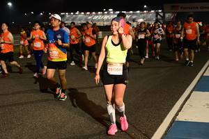 BIB: 0425, 29066
                            <button type="button" onclick="openModal(14076955)" class="btn btn-primary btn-sm float-right btn-popup" data-toggle="modal" data-target=".modal-high-quality">
                        <i class="fas fa-shopping-cart"></i> Add to Cart
                    </button>
                                            <button type="button" onclick="isThisMe(14076955, true)" class="btn btn-success btn-sm float-right btn-popup btn-isme hidden" data-toggle="tooltip" data-placement="bottom" title="นี่คือรูปของคุณใช่ไหม คลิกที่นี่เพื่อเอาเข้าอัลบั้ม">
                        <i class="fas fa-plus"></i> Add to album
                    </button>
                    <button type="button" onclick="isThisMe(14076955, false)" class="btn btn-warning btn-sm float-right btn-popup btn-isnotme hidden">
                        <i class="fas fa-ban"></i> Remove from album
                    </button>