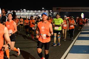 BIB: 1275, 1805
                            <button type="button" onclick="openModal(14075502)" class="btn btn-primary btn-sm float-right btn-popup" data-toggle="modal" data-target=".modal-high-quality">
                        <i class="fas fa-shopping-cart"></i> Add to Cart
                    </button>
                                            <button type="button" onclick="isThisMe(14075502, true)" class="btn btn-success btn-sm float-right btn-popup btn-isme hidden" data-toggle="tooltip" data-placement="bottom" title="นี่คือรูปของคุณใช่ไหม คลิกที่นี่เพื่อเอาเข้าอัลบั้ม">
                        <i class="fas fa-plus"></i> Add to album
                    </button>
                    <button type="button" onclick="isThisMe(14075502, false)" class="btn btn-warning btn-sm float-right btn-popup btn-isnotme hidden">
                        <i class="fas fa-ban"></i> Remove from album
                    </button>