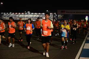 BIB: 290, 22717, 25972
                            <button type="button" onclick="openModal(14078329)" class="btn btn-primary btn-sm float-right btn-popup" data-toggle="modal" data-target=".modal-high-quality">
                        <i class="fas fa-shopping-cart"></i> Add to Cart
                    </button>
                                            <button type="button" onclick="isThisMe(14078329, true)" class="btn btn-success btn-sm float-right btn-popup btn-isme hidden" data-toggle="tooltip" data-placement="bottom" title="นี่คือรูปของคุณใช่ไหม คลิกที่นี่เพื่อเอาเข้าอัลบั้ม">
                        <i class="fas fa-plus"></i> Add to album
                    </button>
                    <button type="button" onclick="isThisMe(14078329, false)" class="btn btn-warning btn-sm float-right btn-popup btn-isnotme hidden">
                        <i class="fas fa-ban"></i> Remove from album
                    </button>