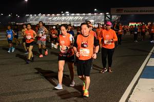 BIB: 2620
                            <button type="button" onclick="openModal(14075099)" class="btn btn-primary btn-sm float-right btn-popup" data-toggle="modal" data-target=".modal-high-quality">
                        <i class="fas fa-shopping-cart"></i> Add to Cart
                    </button>
                                            <button type="button" onclick="isThisMe(14075099, true)" class="btn btn-success btn-sm float-right btn-popup btn-isme hidden" data-toggle="tooltip" data-placement="bottom" title="นี่คือรูปของคุณใช่ไหม คลิกที่นี่เพื่อเอาเข้าอัลบั้ม">
                        <i class="fas fa-plus"></i> Add to album
                    </button>
                    <button type="button" onclick="isThisMe(14075099, false)" class="btn btn-warning btn-sm float-right btn-popup btn-isnotme hidden">
                        <i class="fas fa-ban"></i> Remove from album
                    </button>