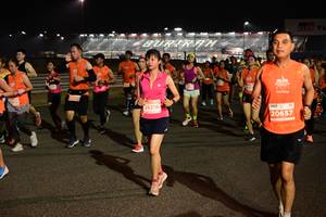 BIB: 28216, 20657
                            <button type="button" onclick="openModal(14071633)" class="btn btn-primary btn-sm float-right btn-popup" data-toggle="modal" data-target=".modal-high-quality">
                        <i class="fas fa-shopping-cart"></i> Add to Cart
                    </button>
                                            <button type="button" onclick="isThisMe(14071633, true)" class="btn btn-success btn-sm float-right btn-popup btn-isme hidden" data-toggle="tooltip" data-placement="bottom" title="นี่คือรูปของคุณใช่ไหม คลิกที่นี่เพื่อเอาเข้าอัลบั้ม">
                        <i class="fas fa-plus"></i> Add to album
                    </button>
                    <button type="button" onclick="isThisMe(14071633, false)" class="btn btn-warning btn-sm float-right btn-popup btn-isnotme hidden">
                        <i class="fas fa-ban"></i> Remove from album
                    </button>