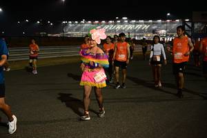 BIB: 88201, 286
                            <button type="button" onclick="openModal(14080677)" class="btn btn-primary btn-sm float-right btn-popup" data-toggle="modal" data-target=".modal-high-quality">
                        <i class="fas fa-shopping-cart"></i> Add to Cart
                    </button>
                                            <button type="button" onclick="isThisMe(14080677, true)" class="btn btn-success btn-sm float-right btn-popup btn-isme hidden" data-toggle="tooltip" data-placement="bottom" title="นี่คือรูปของคุณใช่ไหม คลิกที่นี่เพื่อเอาเข้าอัลบั้ม">
                        <i class="fas fa-plus"></i> Add to album
                    </button>
                    <button type="button" onclick="isThisMe(14080677, false)" class="btn btn-warning btn-sm float-right btn-popup btn-isnotme hidden">
                        <i class="fas fa-ban"></i> Remove from album
                    </button>