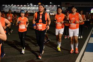 BIB: 27592, 27604, 29177, 26612
                            <button type="button" onclick="openModal(14078243)" class="btn btn-primary btn-sm float-right btn-popup" data-toggle="modal" data-target=".modal-high-quality">
                        <i class="fas fa-shopping-cart"></i> Add to Cart
                    </button>
                                            <button type="button" onclick="isThisMe(14078243, true)" class="btn btn-success btn-sm float-right btn-popup btn-isme hidden" data-toggle="tooltip" data-placement="bottom" title="นี่คือรูปของคุณใช่ไหม คลิกที่นี่เพื่อเอาเข้าอัลบั้ม">
                        <i class="fas fa-plus"></i> Add to album
                    </button>
                    <button type="button" onclick="isThisMe(14078243, false)" class="btn btn-warning btn-sm float-right btn-popup btn-isnotme hidden">
                        <i class="fas fa-ban"></i> Remove from album
                    </button>