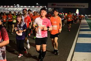 BIB: 251, 0590, 28570
                            <button type="button" onclick="openModal(14067216)" class="btn btn-primary btn-sm float-right btn-popup" data-toggle="modal" data-target=".modal-high-quality">
                        <i class="fas fa-shopping-cart"></i> Add to Cart
                    </button>
                                            <button type="button" onclick="isThisMe(14067216, true)" class="btn btn-success btn-sm float-right btn-popup btn-isme hidden" data-toggle="tooltip" data-placement="bottom" title="นี่คือรูปของคุณใช่ไหม คลิกที่นี่เพื่อเอาเข้าอัลบั้ม">
                        <i class="fas fa-plus"></i> Add to album
                    </button>
                    <button type="button" onclick="isThisMe(14067216, false)" class="btn btn-warning btn-sm float-right btn-popup btn-isnotme hidden">
                        <i class="fas fa-ban"></i> Remove from album
                    </button>