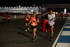 BIB: 28176, 
                            <button type="button" onclick="openModal(14082277)" class="btn btn-primary btn-sm float-right btn-popup" data-toggle="modal" data-target=".modal-high-quality">
                        <i class="fas fa-shopping-cart"></i> Add to Cart
                    </button>
                                            <button type="button" onclick="isThisMe(14082277, true)" class="btn btn-success btn-sm float-right btn-popup btn-isme hidden" data-toggle="tooltip" data-placement="bottom" title="นี่คือรูปของคุณใช่ไหม คลิกที่นี่เพื่อเอาเข้าอัลบั้ม">
                        <i class="fas fa-plus"></i> Add to album
                    </button>
                    <button type="button" onclick="isThisMe(14082277, false)" class="btn btn-warning btn-sm float-right btn-popup btn-isnotme hidden">
                        <i class="fas fa-ban"></i> Remove from album
                    </button>