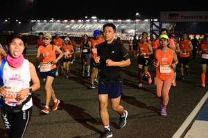 BIB: 29252, 29499, 270, 
                            <button type="button" onclick="openModal(14074750)" class="btn btn-primary btn-sm float-right btn-popup" data-toggle="modal" data-target=".modal-high-quality">
                        <i class="fas fa-shopping-cart"></i> Add to Cart
                    </button>
                                            <button type="button" onclick="isThisMe(14074750, true)" class="btn btn-success btn-sm float-right btn-popup btn-isme hidden" data-toggle="tooltip" data-placement="bottom" title="นี่คือรูปของคุณใช่ไหม คลิกที่นี่เพื่อเอาเข้าอัลบั้ม">
                        <i class="fas fa-plus"></i> Add to album
                    </button>
                    <button type="button" onclick="isThisMe(14074750, false)" class="btn btn-warning btn-sm float-right btn-popup btn-isnotme hidden">
                        <i class="fas fa-ban"></i> Remove from album
                    </button>